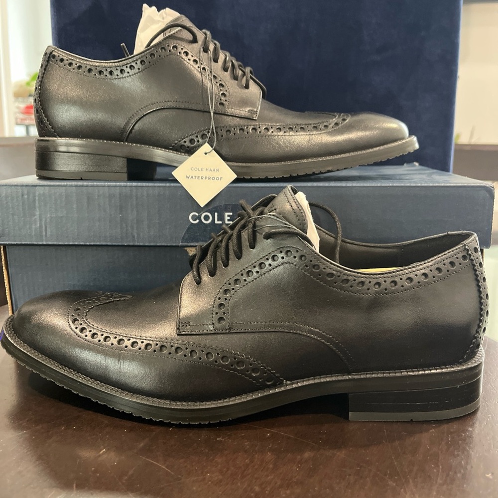 Cole Haan Men's Black Waterproof Wingtip Oxford Shoes size 8.5 -never been used
